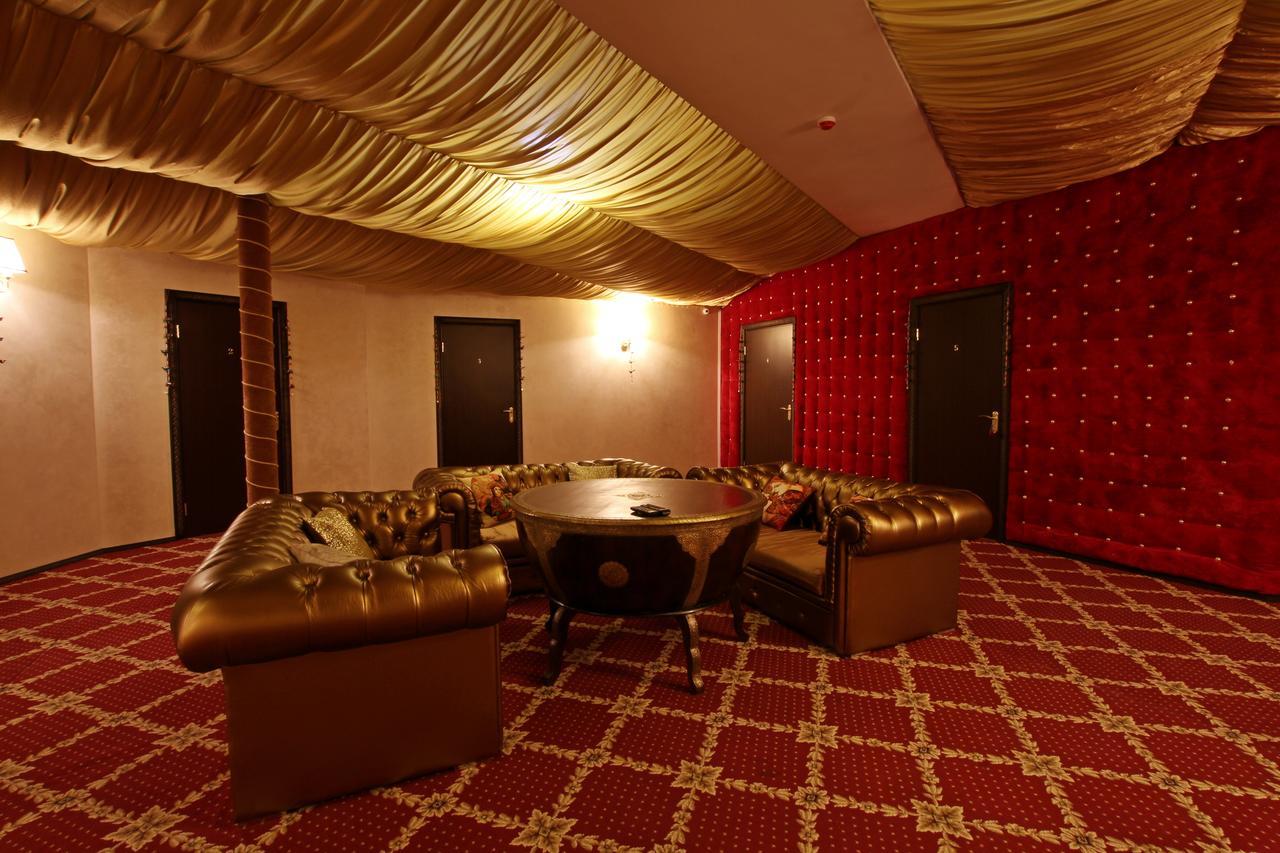 India Palace Hotel Κχαρκίβ Εξωτερικό φωτογραφία