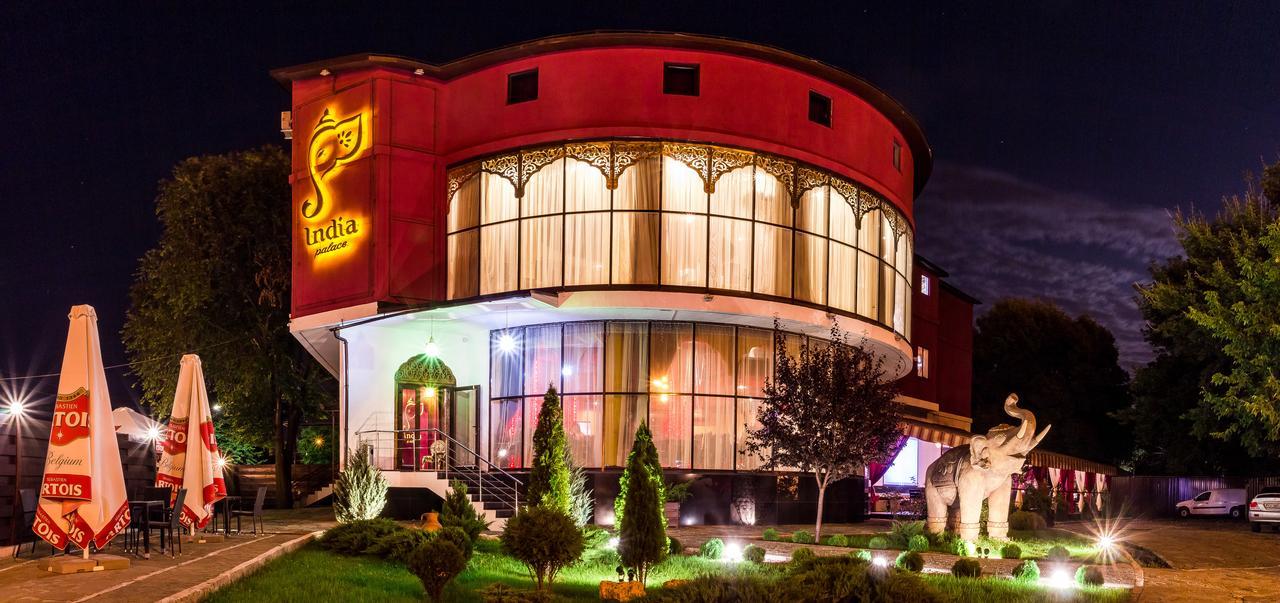 India Palace Hotel Κχαρκίβ Εξωτερικό φωτογραφία